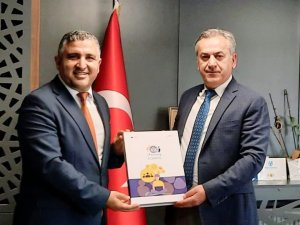 Hoca Ahmet Yesevi  İlkokulu’na e-Twinning Okulu ödülü