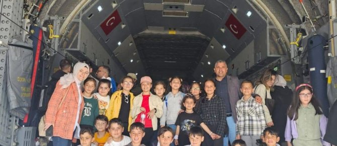 Hoca Ahmet Yesevi İlkokulu Hava Kuvvetleri’ni ziyaret etti